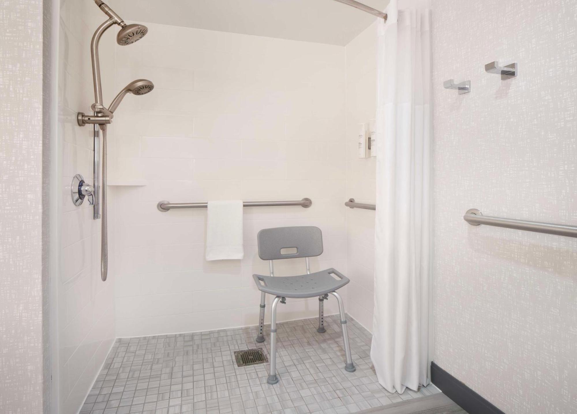 Hampton Inn & Suites-Atlanta Airport North-I-85 Hapeville Esterno foto