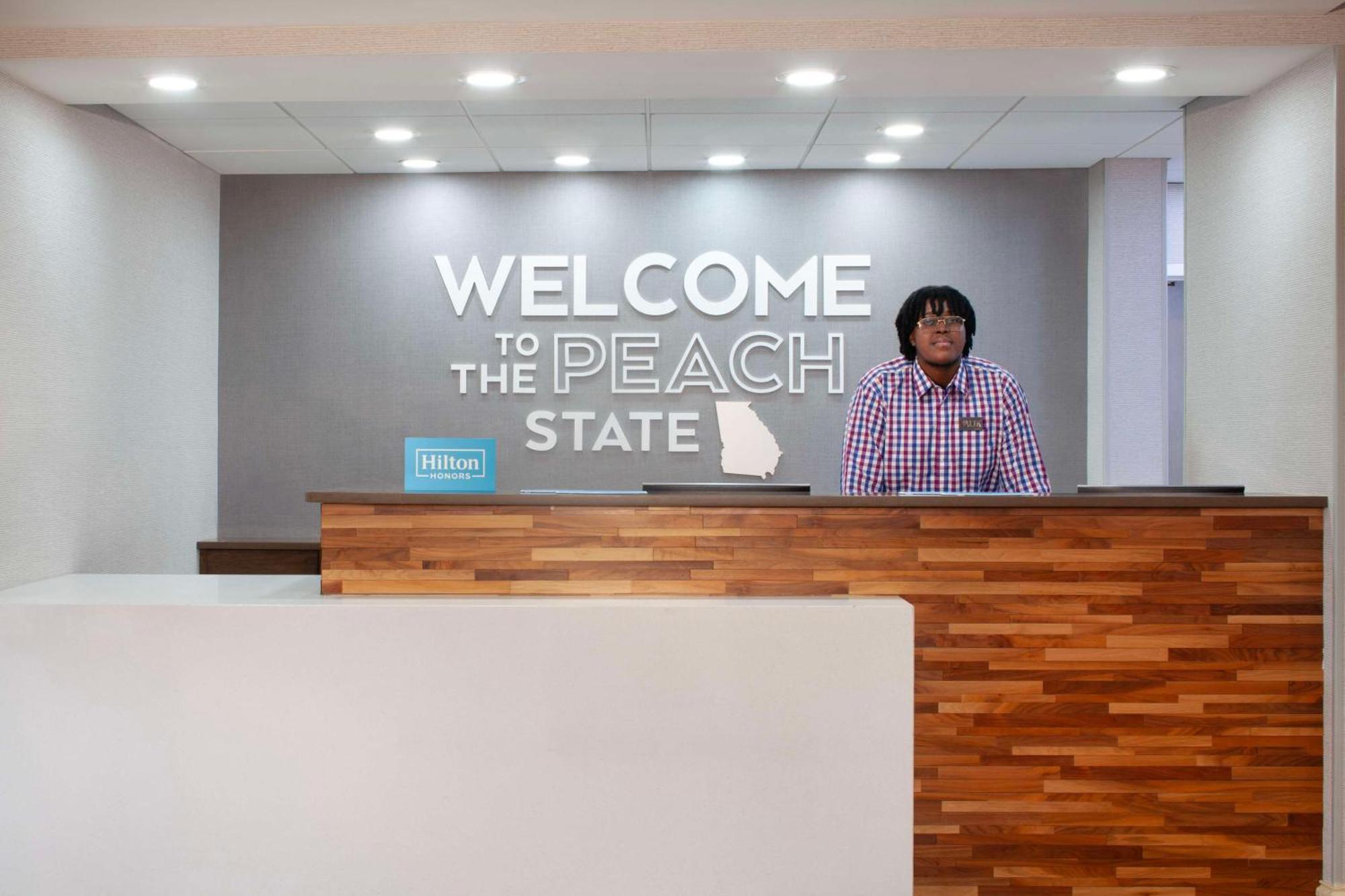 Hampton Inn & Suites-Atlanta Airport North-I-85 Hapeville Esterno foto