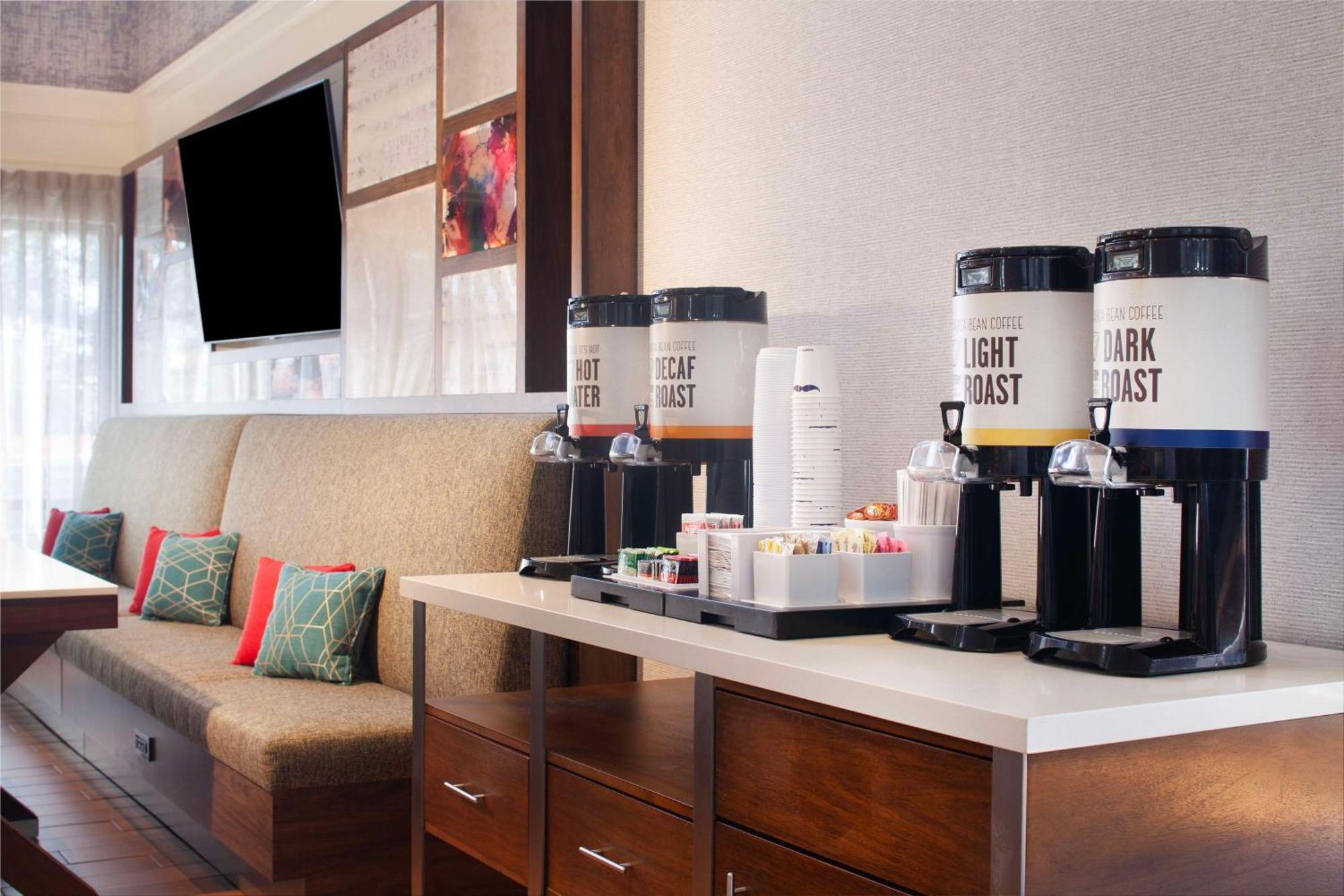 Hampton Inn & Suites-Atlanta Airport North-I-85 Hapeville Esterno foto